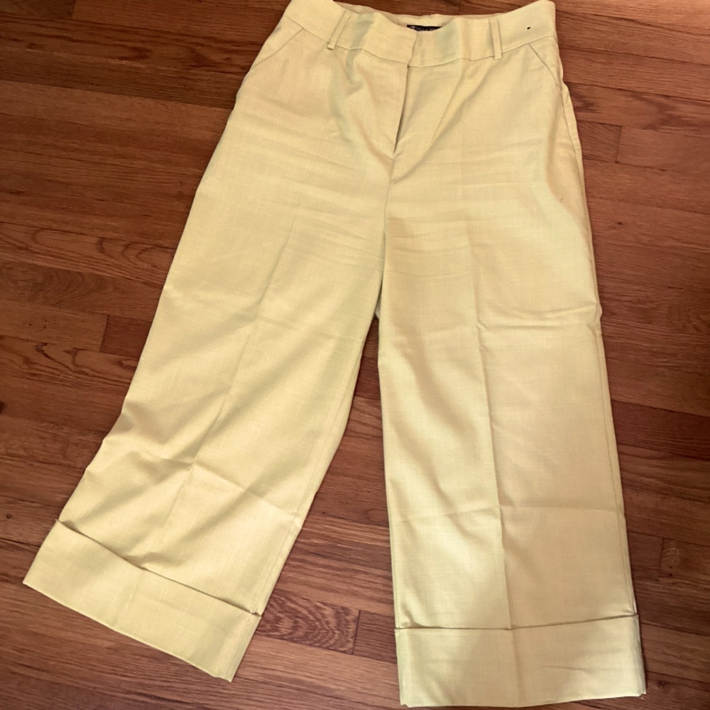 New York &Co 7th Ave high waisted, lime green pants. Size 14